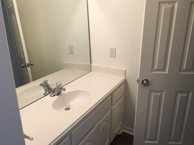 Building Photo - 10730 Sea Myrtle Dr