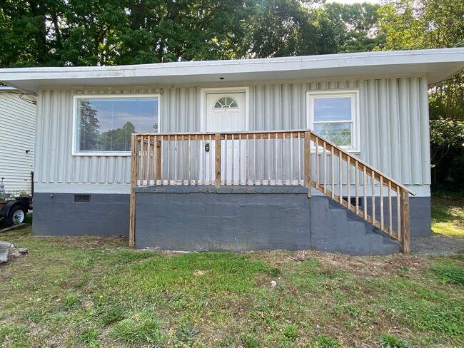 Primary Photo - COMING SOON - 2 Bedroom 1 Bathroom Home in...