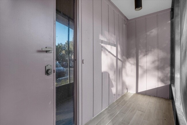 Building Photo - 411 Sheoah Blvd