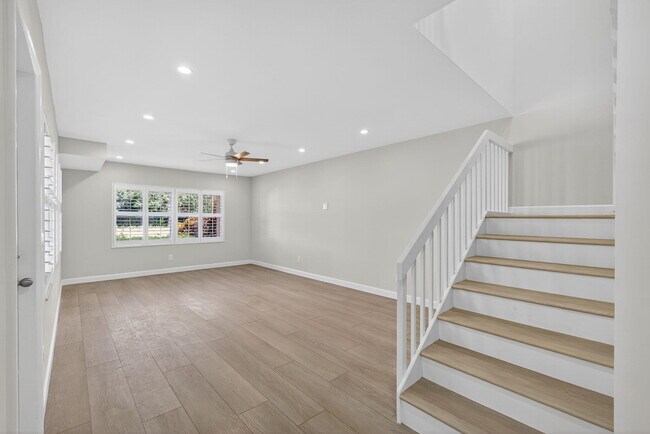 Building Photo - 4204 Roxbury Ct