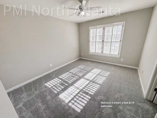 Building Photo - Beauftiful 4-bedroom in Suwanee