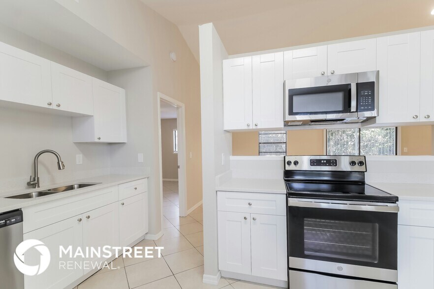 Building Photo - 17429 Arizona Rd