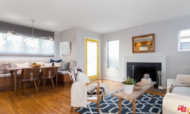 Building Photo - 1060 Nowita Pl