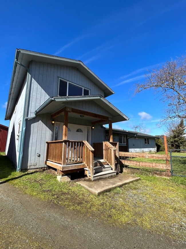 Primary Photo - 52734 Reedsford Rd
