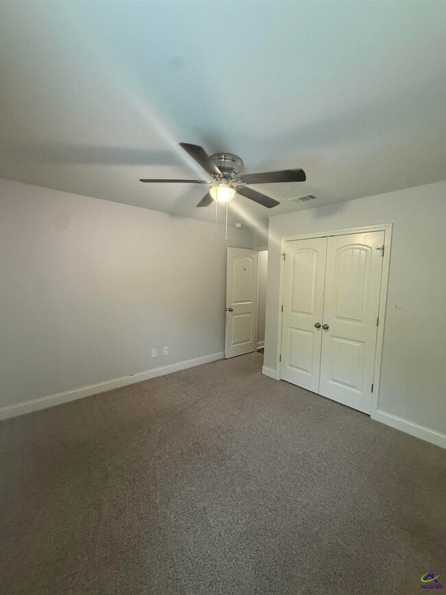 Building Photo - 120 Worchester Cir