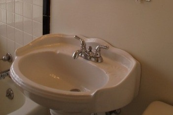 bathroom pedestal sink - 4951 N Santa Monica Blvd