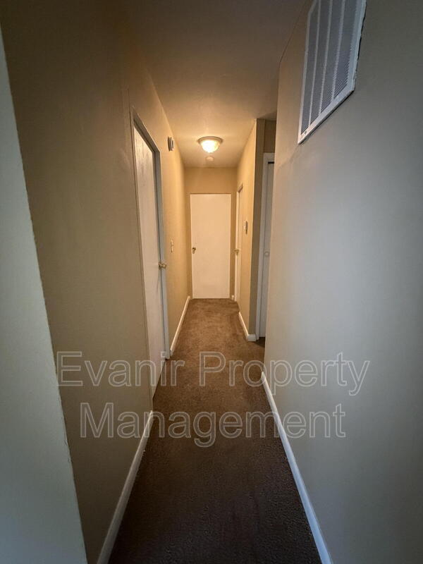 Building Photo - 5176 Rucks Rd