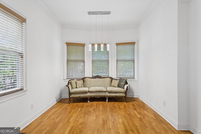 Building Photo - 649 Peeples St SW