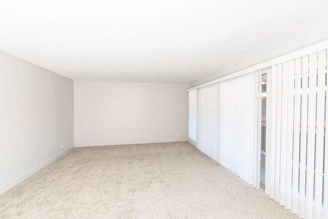 Building Photo - 344 Rheem Blvd