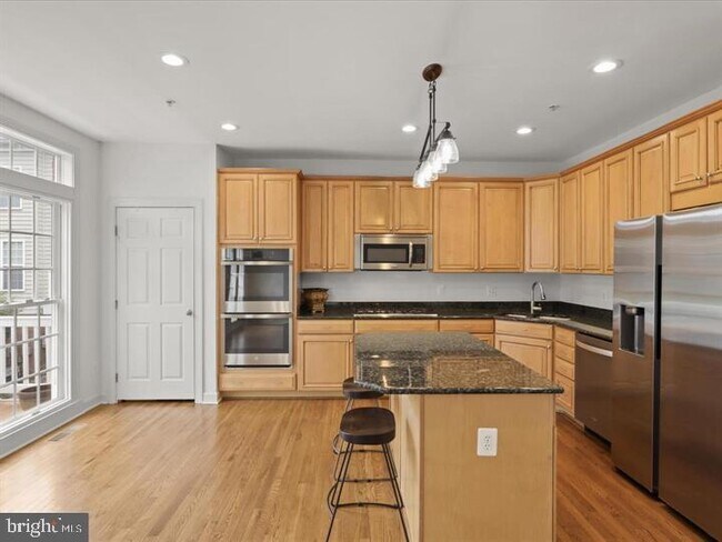 Building Photo - 7980 Vigne Ct