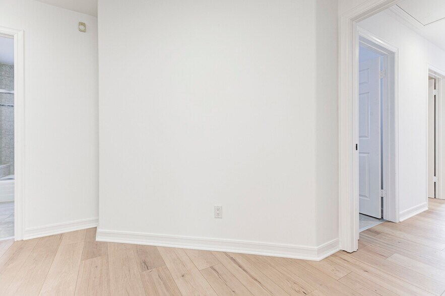 Building Photo - 15121 Marlin Pl