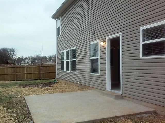 Building Photo - 1226 Lasalle Dr
