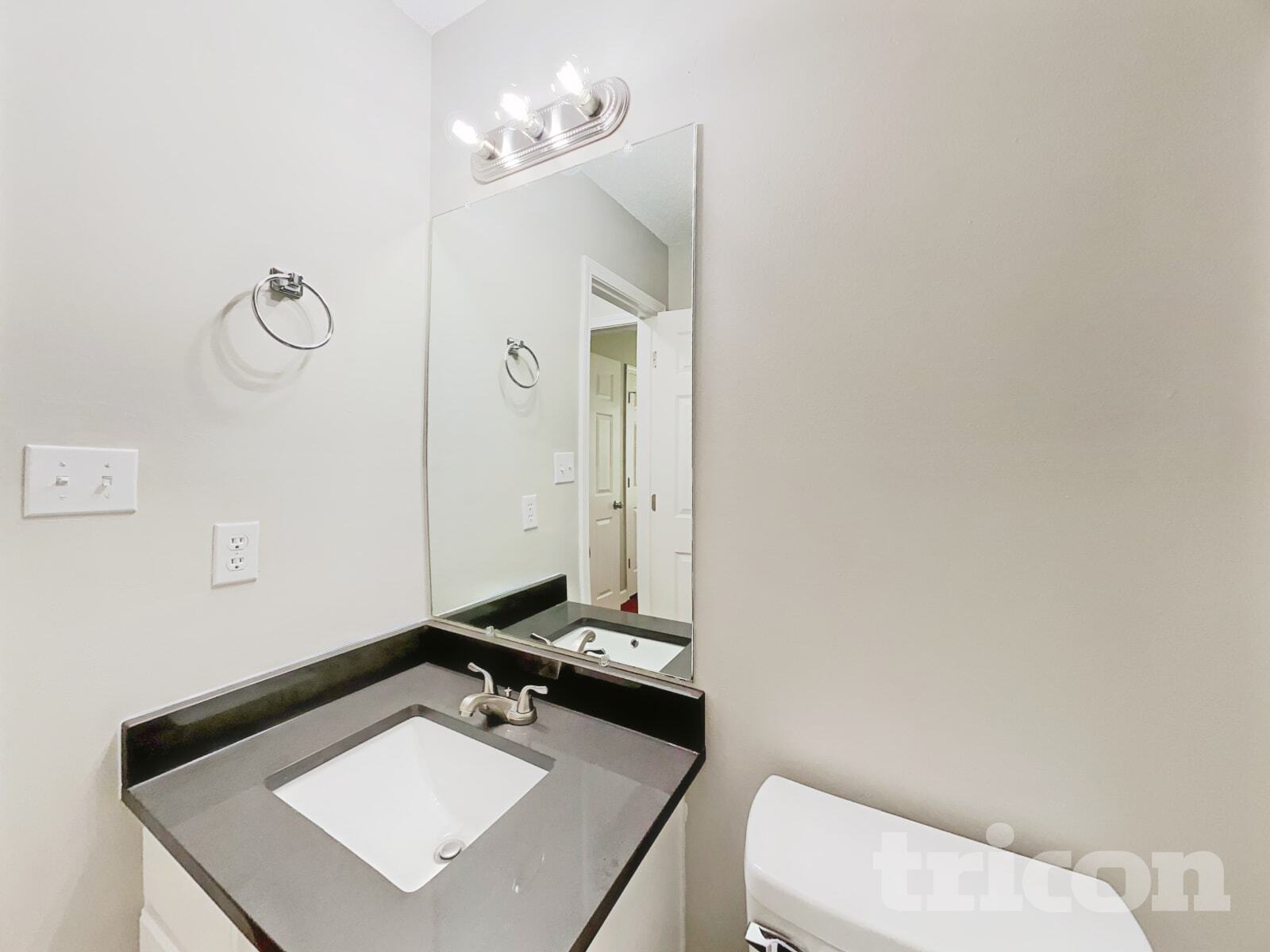 Building Photo - 9344 Tibble Creek Way