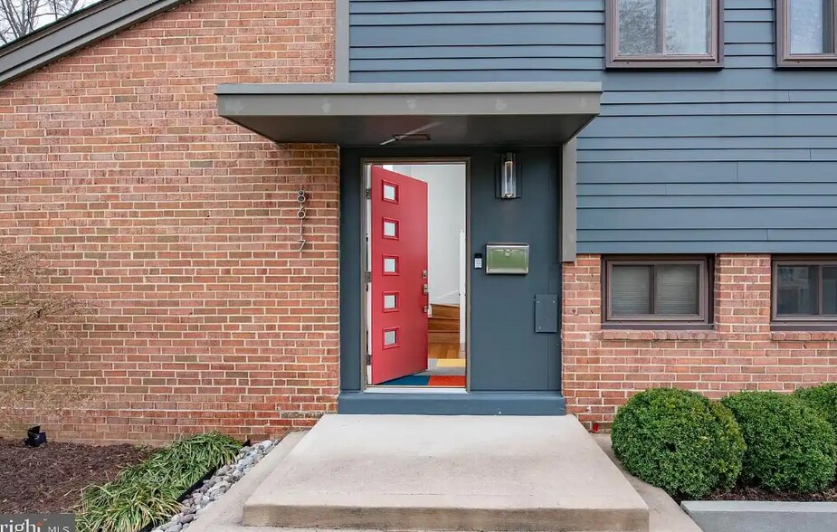 Building Photo - 8617 Conover Pl
