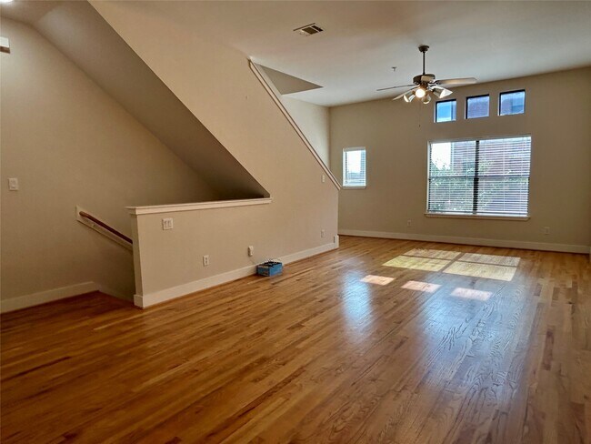 Building Photo - 3501 Link Valley Dr.