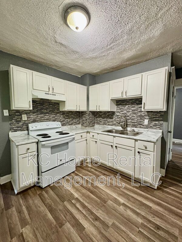 Building Photo - 6103 Walrond Ave