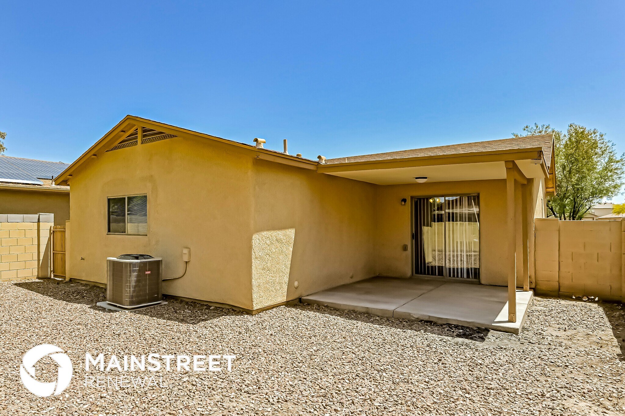 Building Photo - 1594 W Swisher Pl