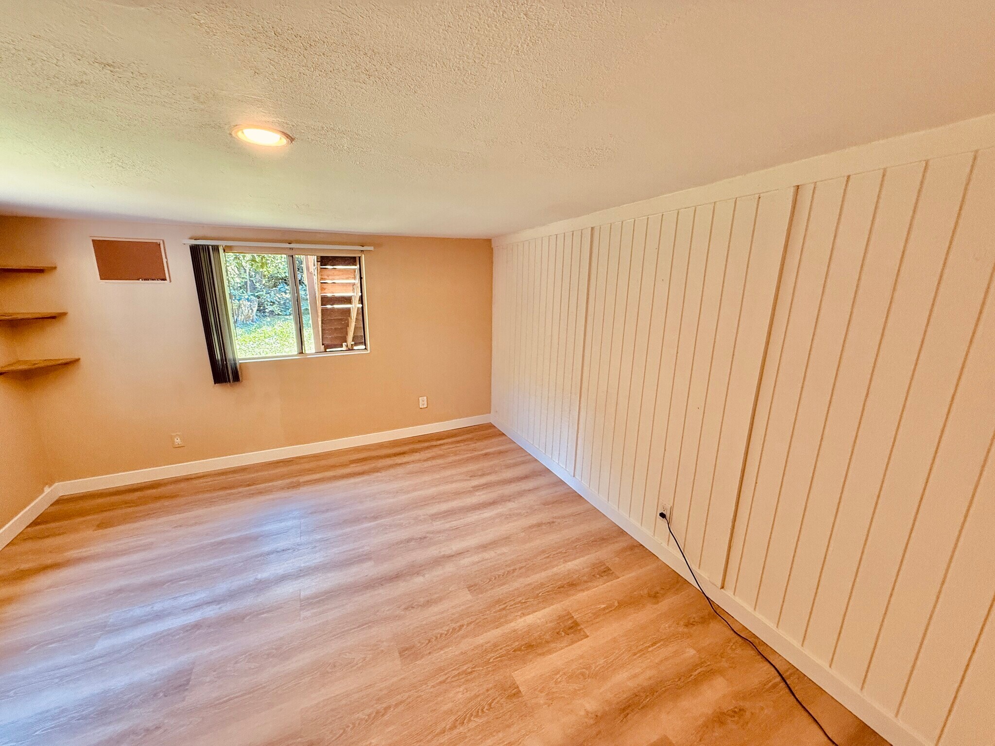 Building Photo - 1073 Nanihoku Pl
