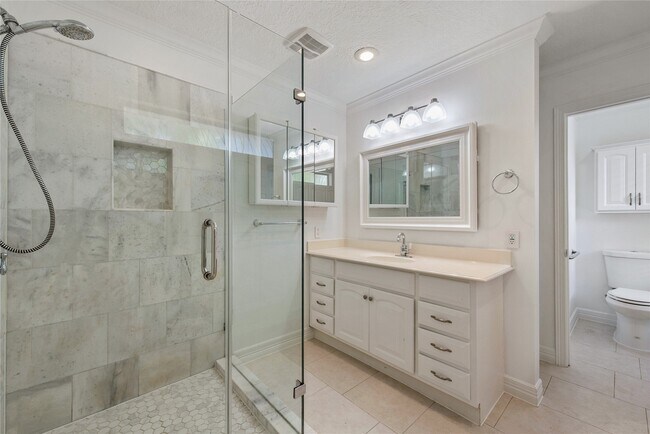 Building Photo - 1510 Afton St