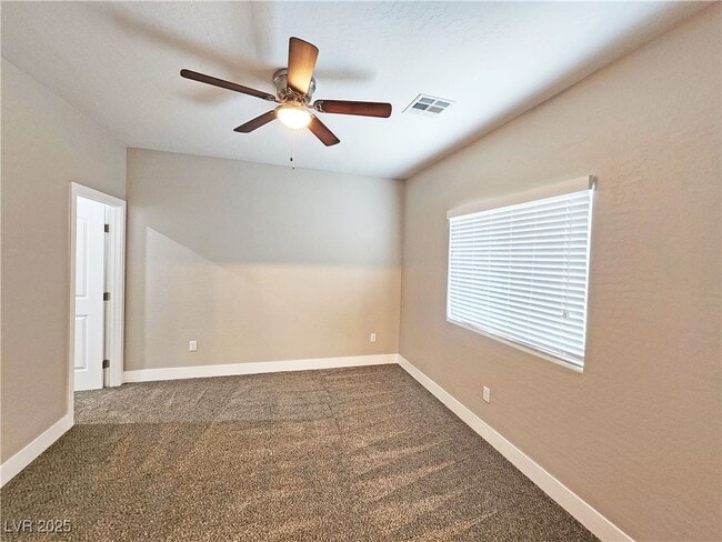 Building Photo - 1111 Sixshooter Ave