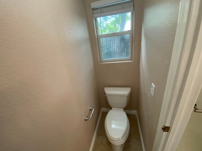 Building Photo - Charming Antelope Home - Open House Tuesday April 28th 4-4:30 PM