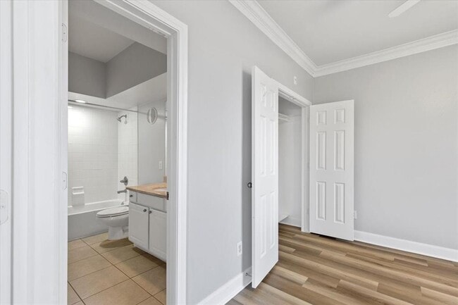 Building Photo - 7701 Rialto Blvd