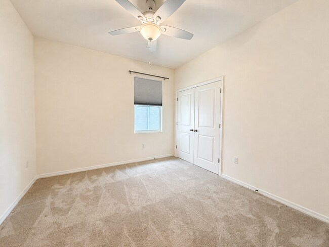 Building Photo - 12544 Shining Willow St