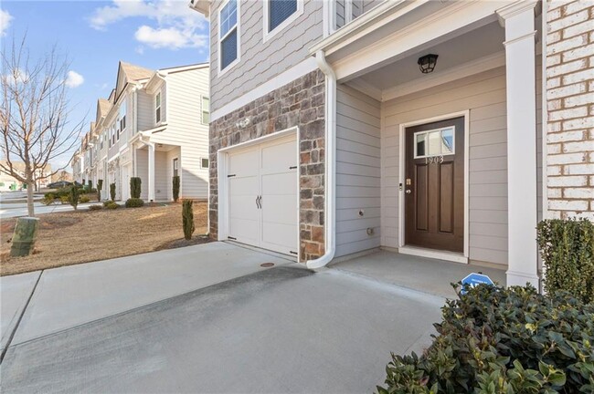 Building Photo - 1903 Plainsboro Dr