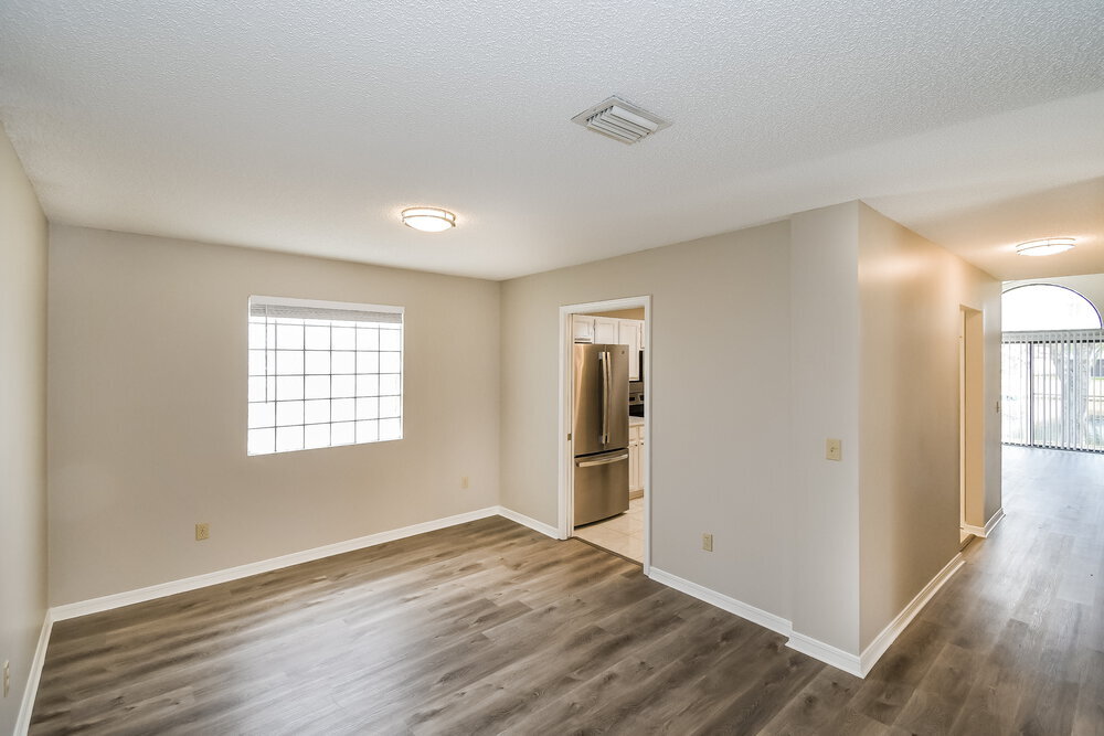 Building Photo - 2847 Lantana Lakes Dr W