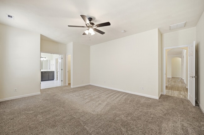 Building Photo - 3211 Calisha Ct