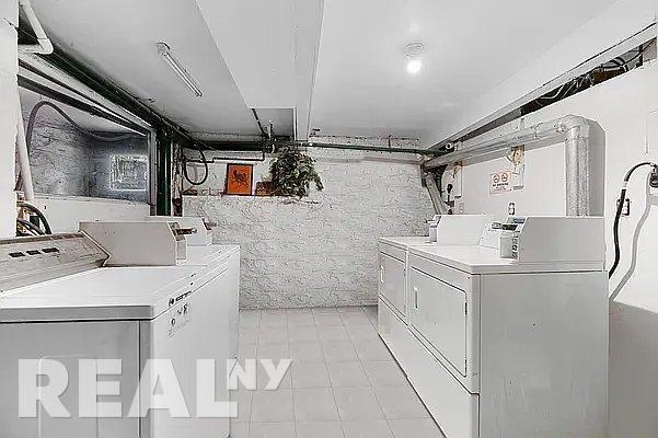 Building Photo - 3 bedroom in Brooklyn NY 11222