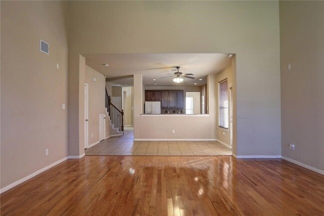 Building Photo - 13393 Mondovi Dr