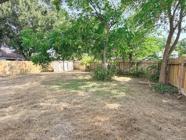 Building Photo - 19703 Vista Lake Ct