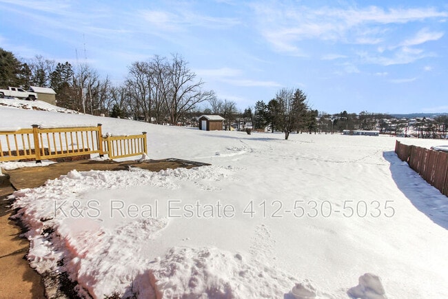 Building Photo - 1020 Grove St