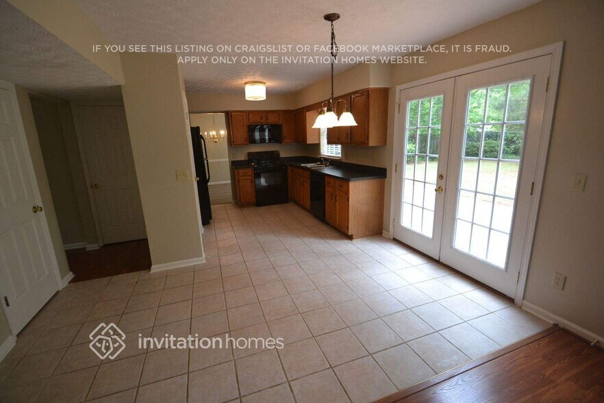 Building Photo - 495 Meadowfield Ct