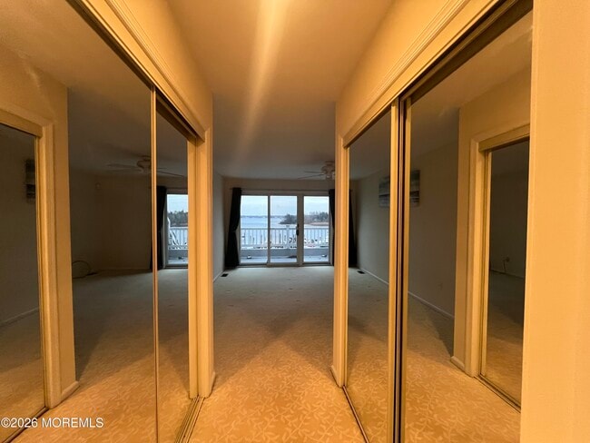 Building Photo - 210 Spinnakers Cv