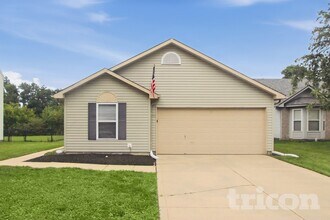Building Photo - 10549 Kensil St