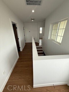 Building Photo - 401 S Burris Ave