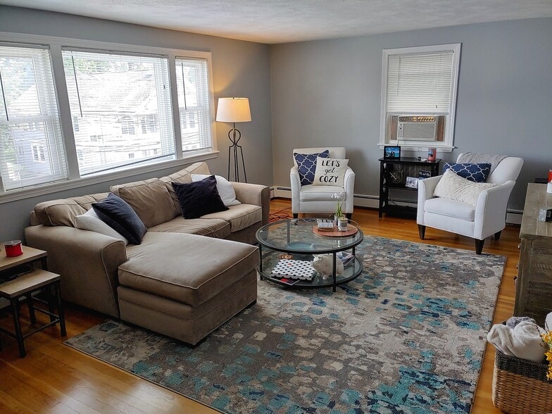 Building Photo - 68 Olcott St