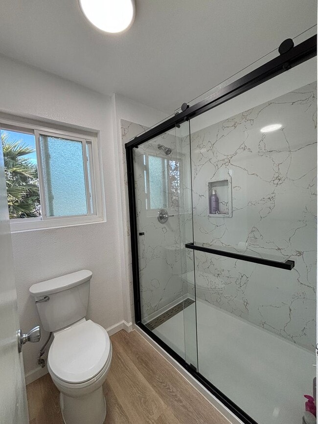 Building Photo - 879 Fall River Trail