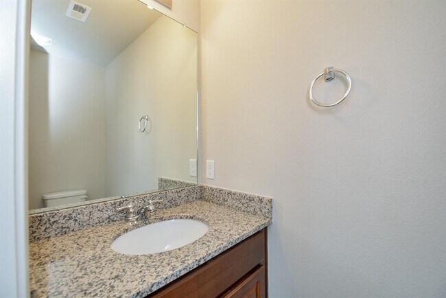 Building Photo - 23334 Briarstone Hbr Trl