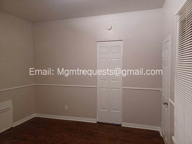 Building Photo - 3343 Lime St