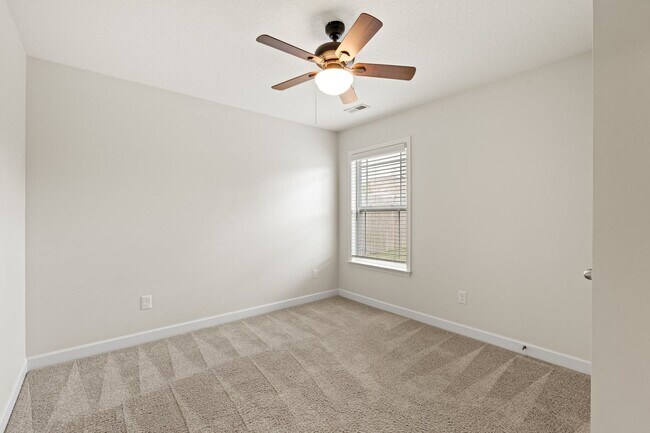 Building Photo - 3 BR, 2 BA 2-Car Garage Modern Ranch Livin...