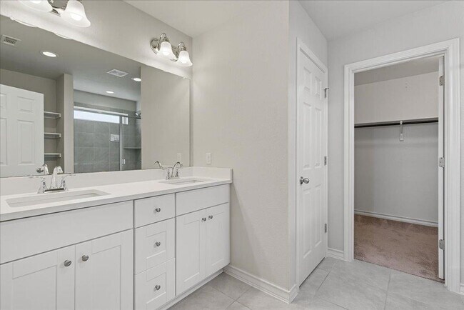 Building Photo - 3801 Soft Shore Ln