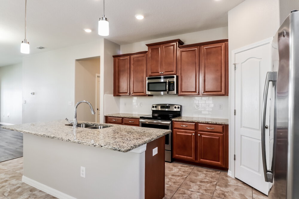 Building Photo - 11622 Lake Blvd