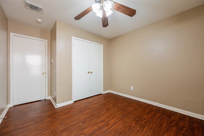 Building Photo - 15823 Kings Cypress Ln