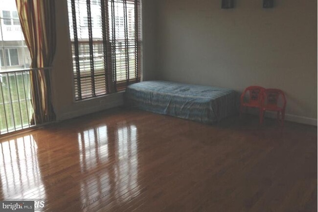 Building Photo - 22269 Mayburgh Terrace