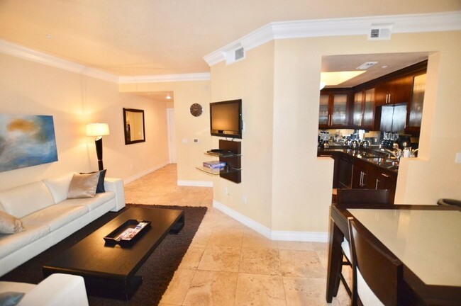 Building Photo - Meridian Luxury 1 Bed/1Bath Condo in Resor...