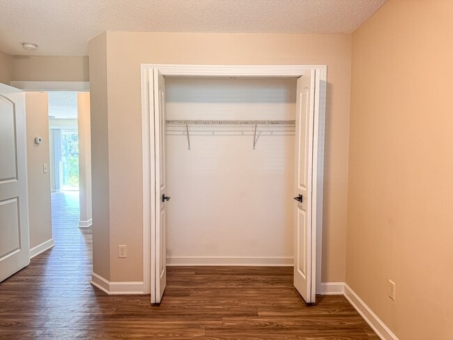 Building Photo - 1627 Gunston Dr