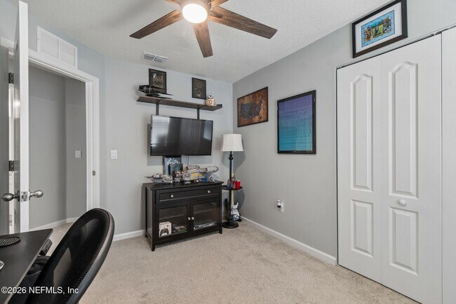 Building Photo - 49 Pasadena Dr